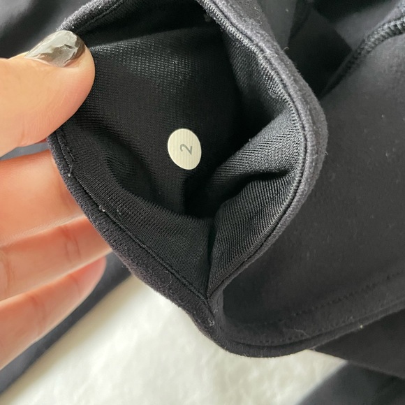 Lululemon: Black Align Flare Leggings Size 2 Short Mid-Rise - Picture 6 of 6
